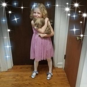 Meet your Posher, Connie